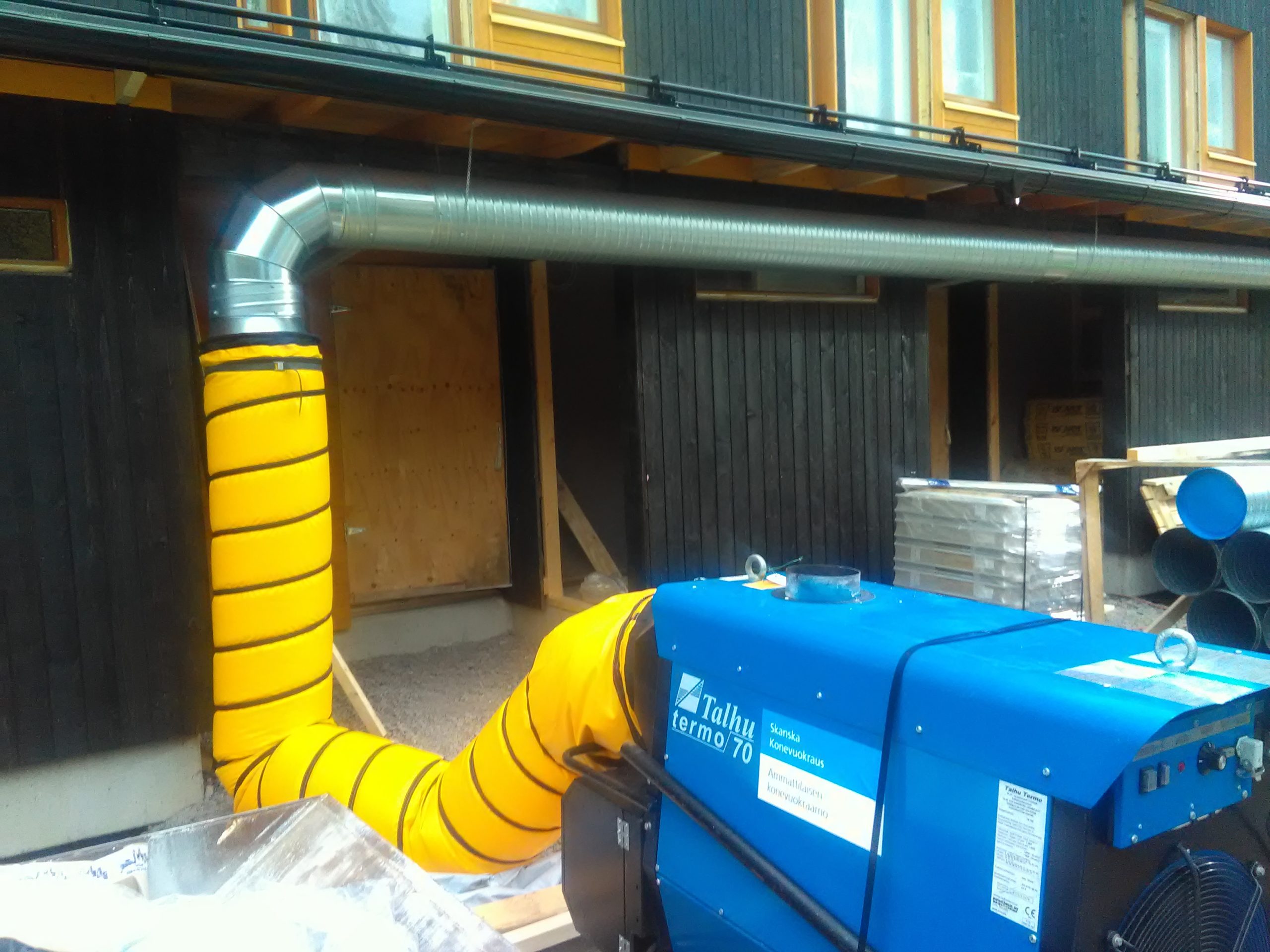Öljylämmitin 70 kW 130 kW